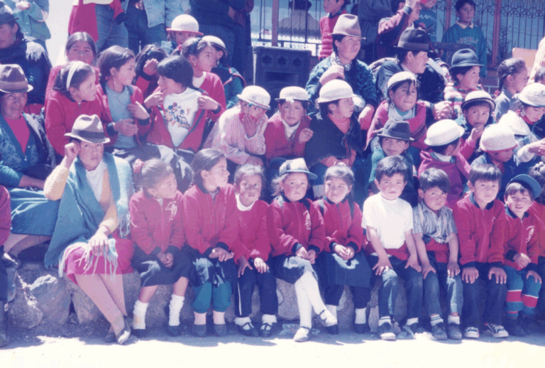 Visita a un colegio en el estado de Cayambe